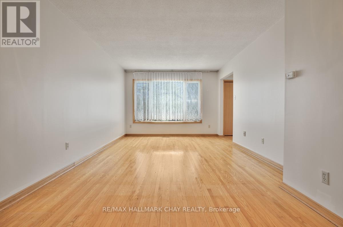 63 FRED BLAND CRESCENT - 6