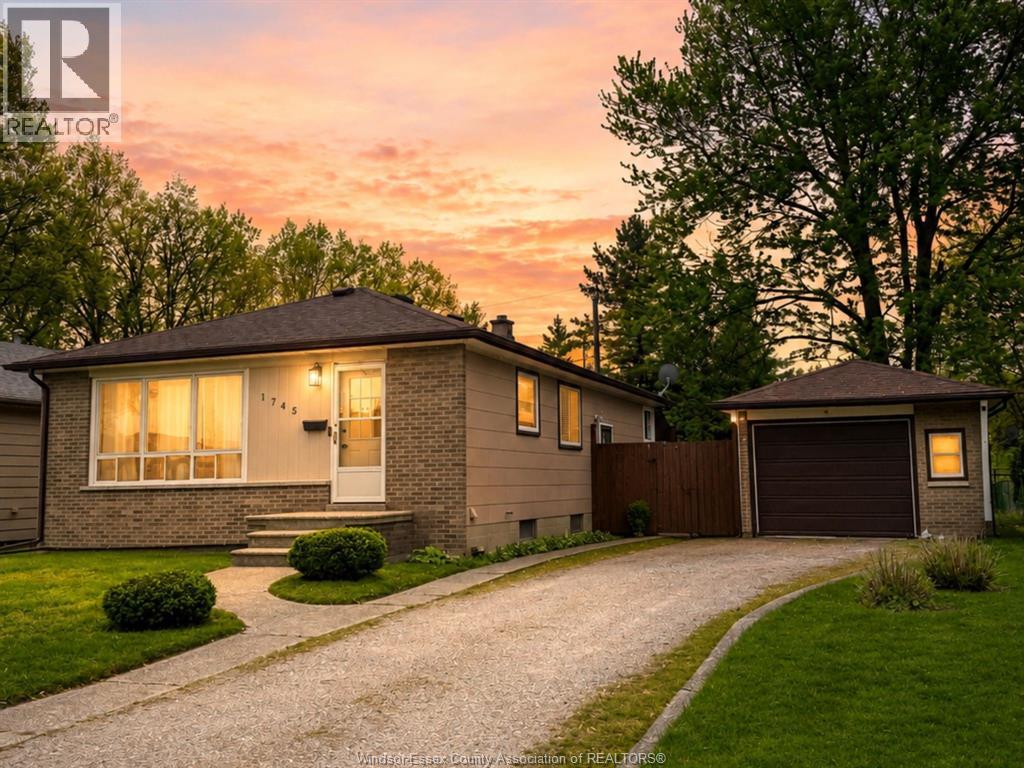 1745 SUN VALLEY DRIVE, Windsor, Ontario, N9C3R1 — Photo 5