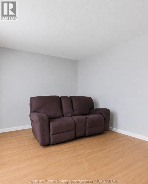 1745 SUN VALLEY DRIVE, Windsor, Ontario, N9C3R1 — Photo 9