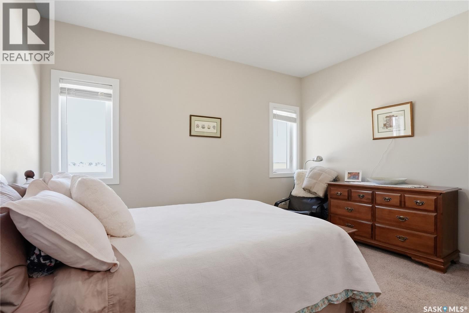 1407 Hughes DRIVE - 23