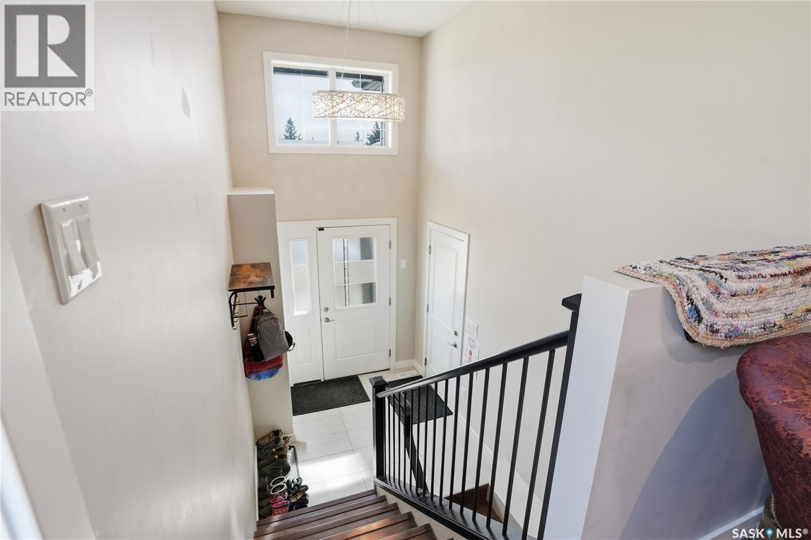 1407 Hughes DRIVE - Image 3