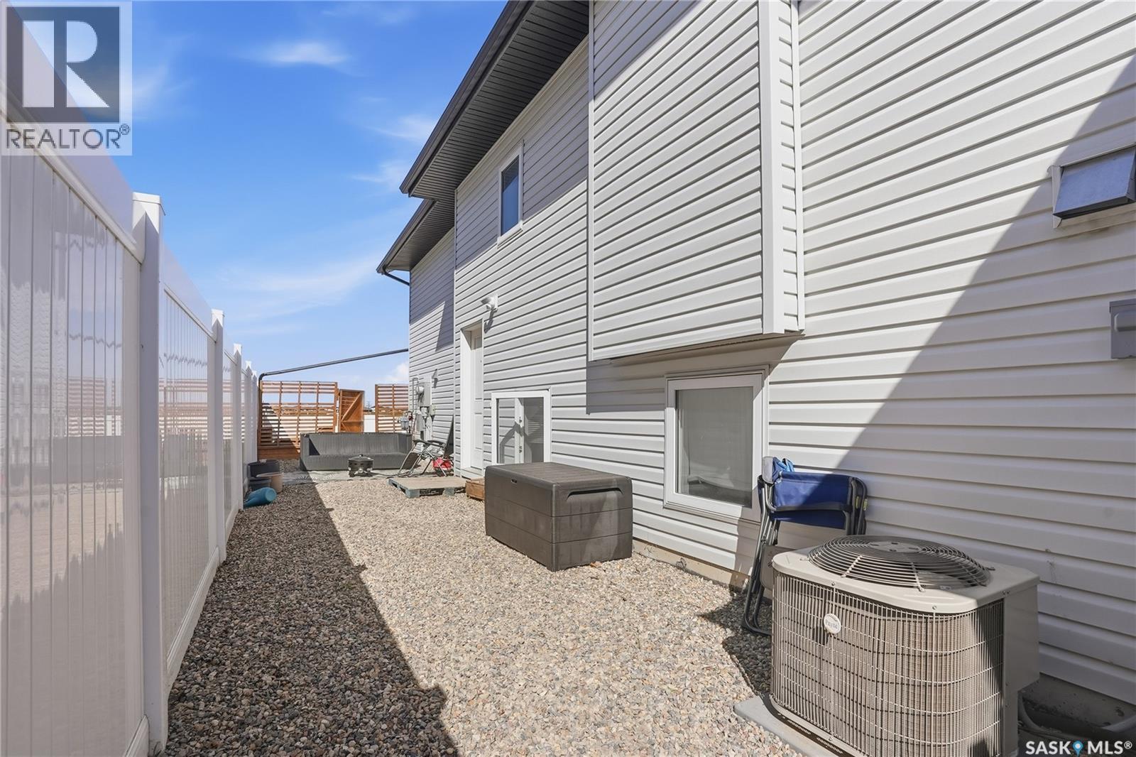 1407 Hughes DRIVE - 41