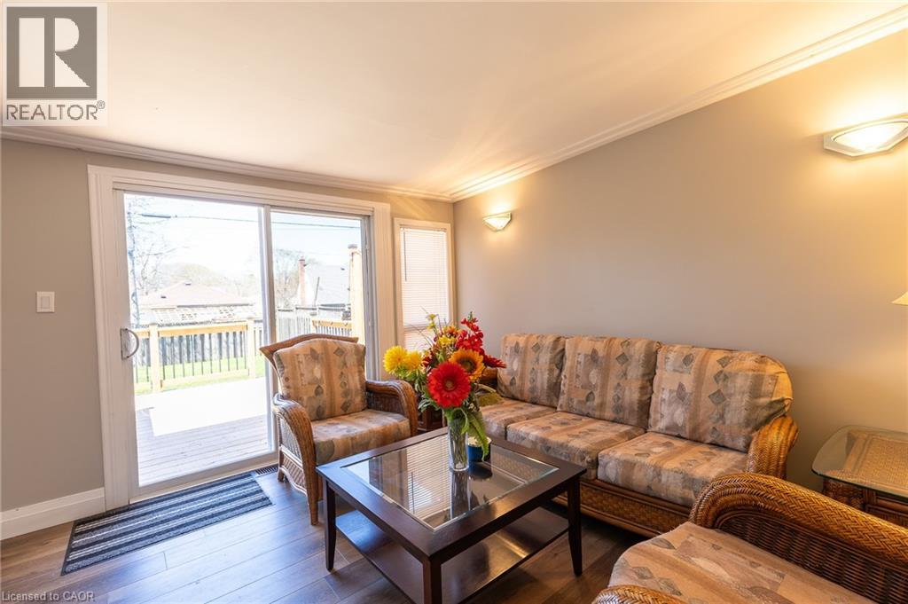 110 LORNE Crescent - 13