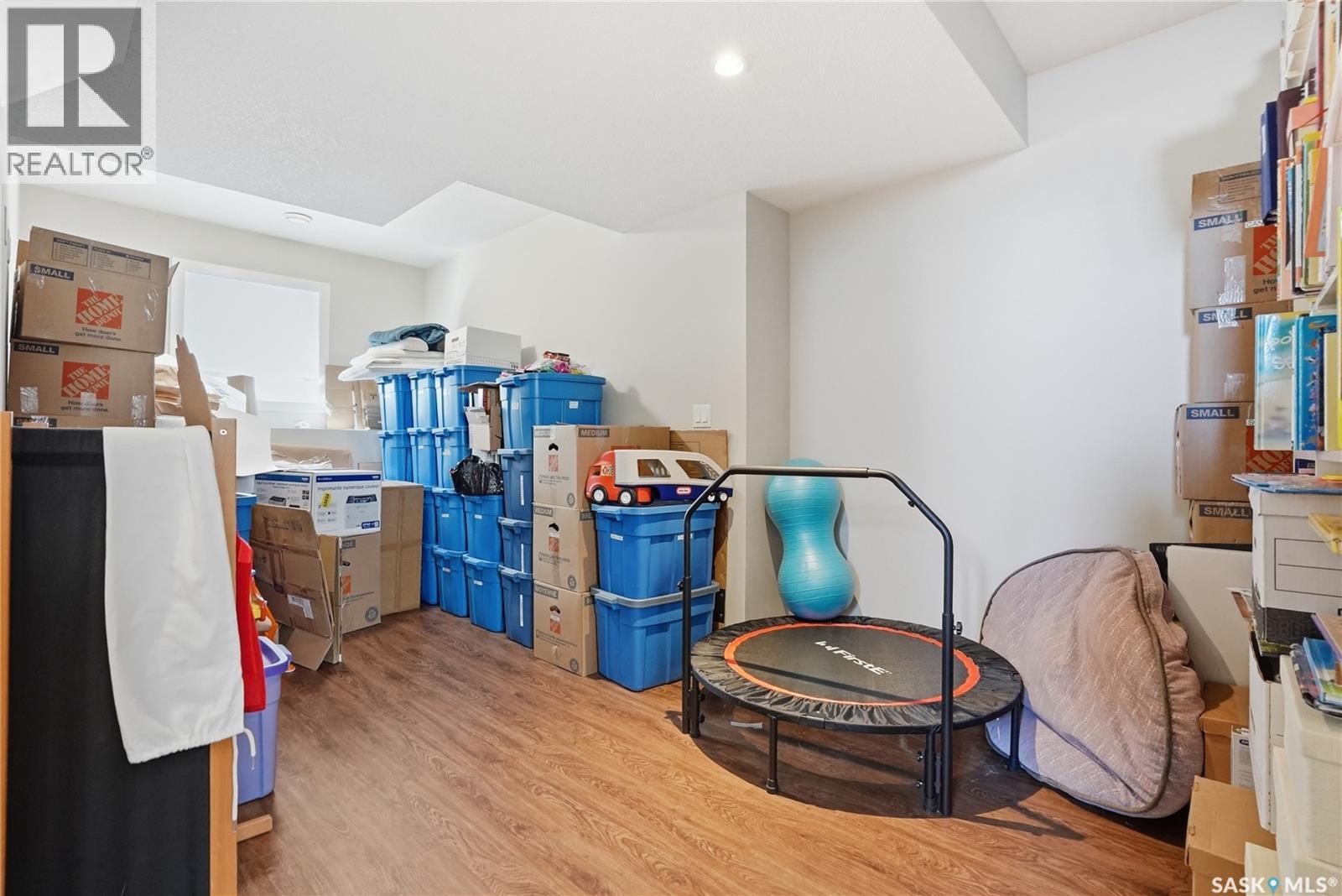1407 Hughes DRIVE - 29