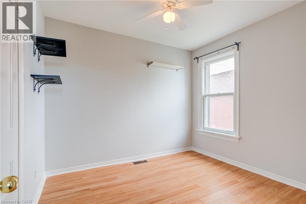 53 SHERMAN Avenue N - 20