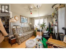 46 Taylor Street, photo 3