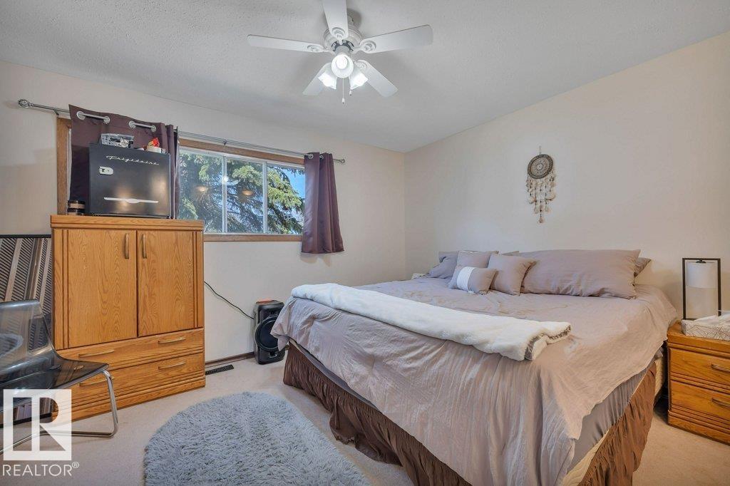 5411 44 AV — photo 16