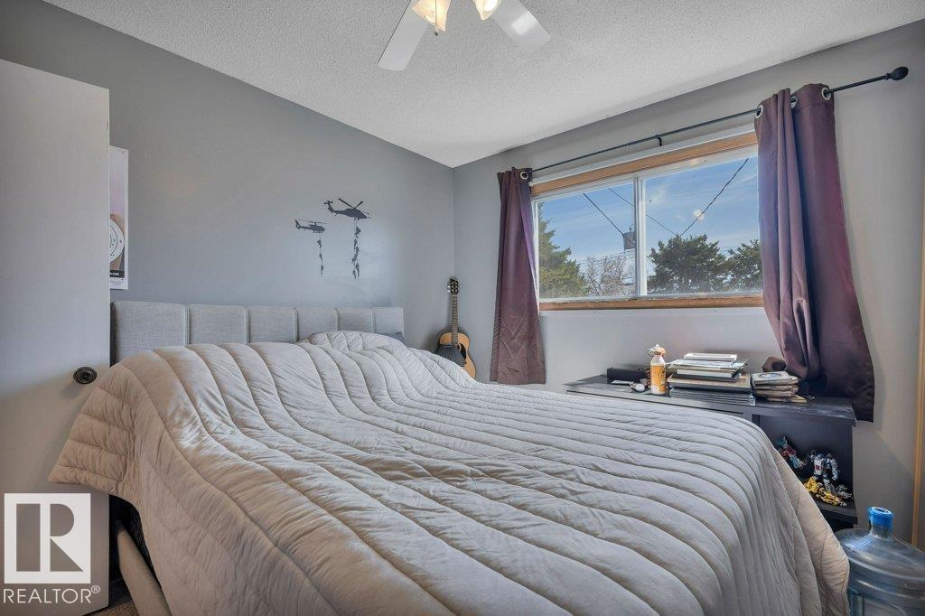 5411 44 AV — photo 22
