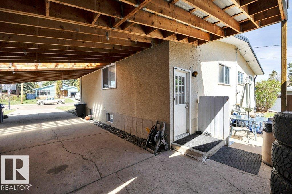 5411 44 AV — photo 38