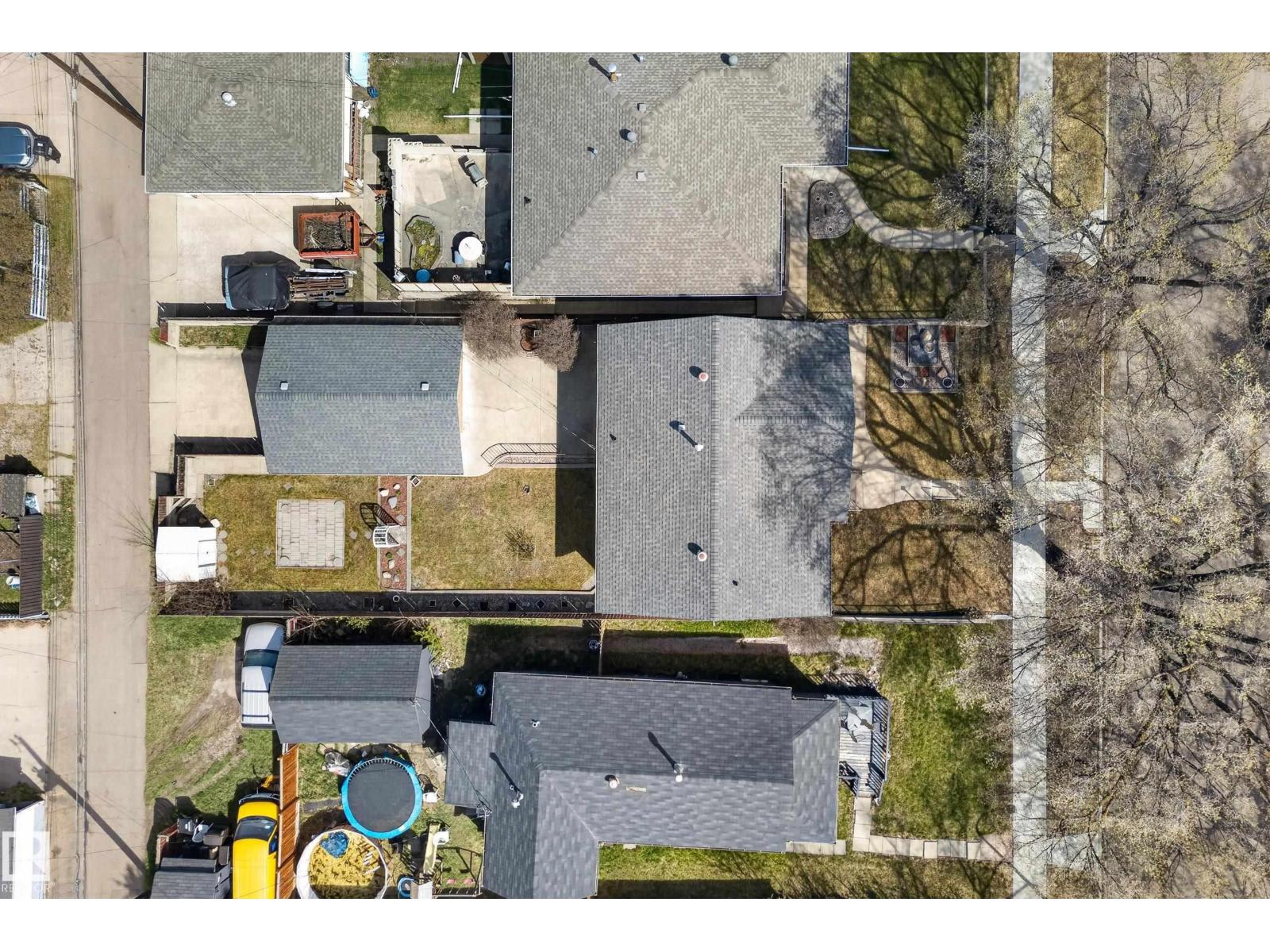 12016 51 ST NW - 44
