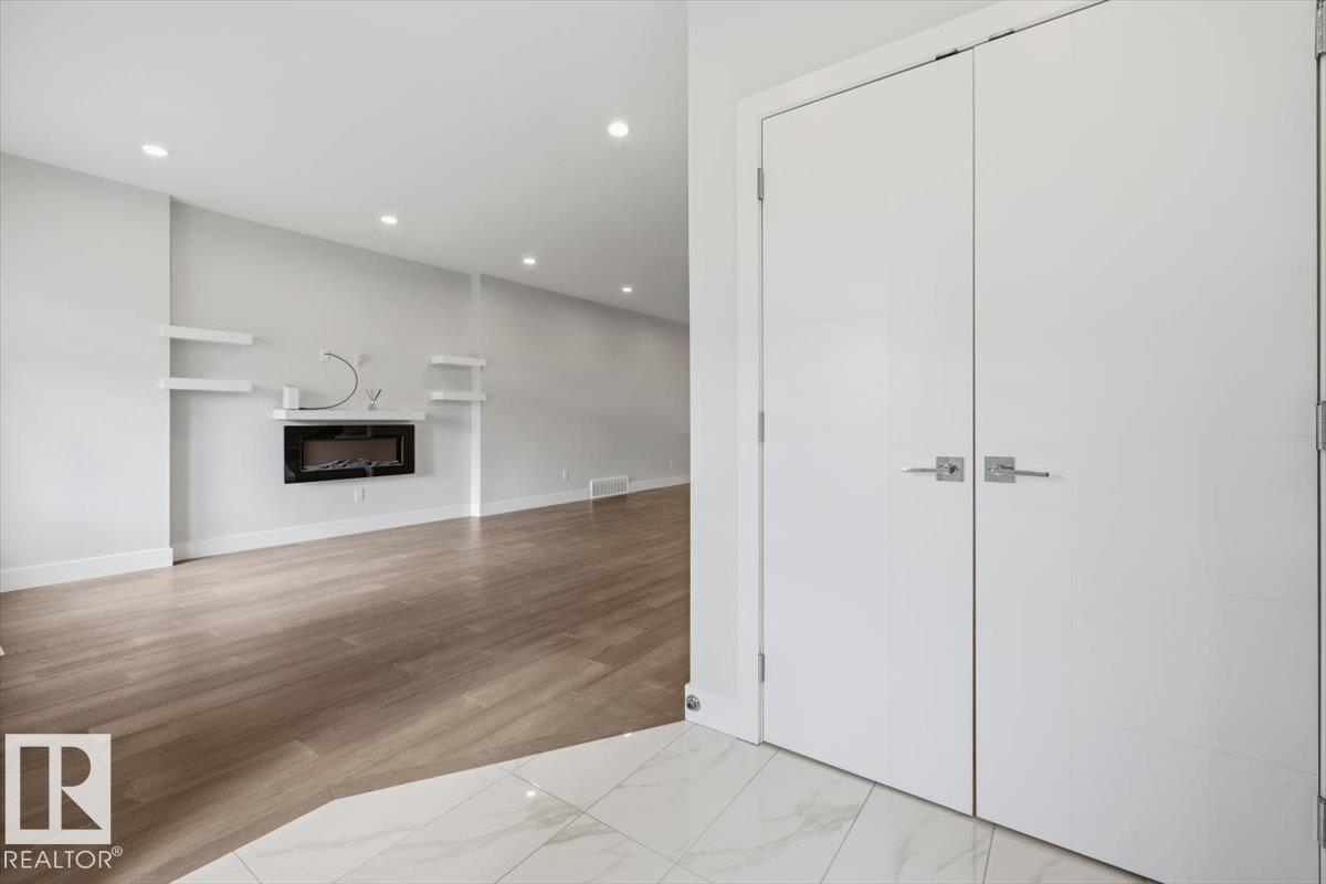 9933 79 ST NW - Image 2