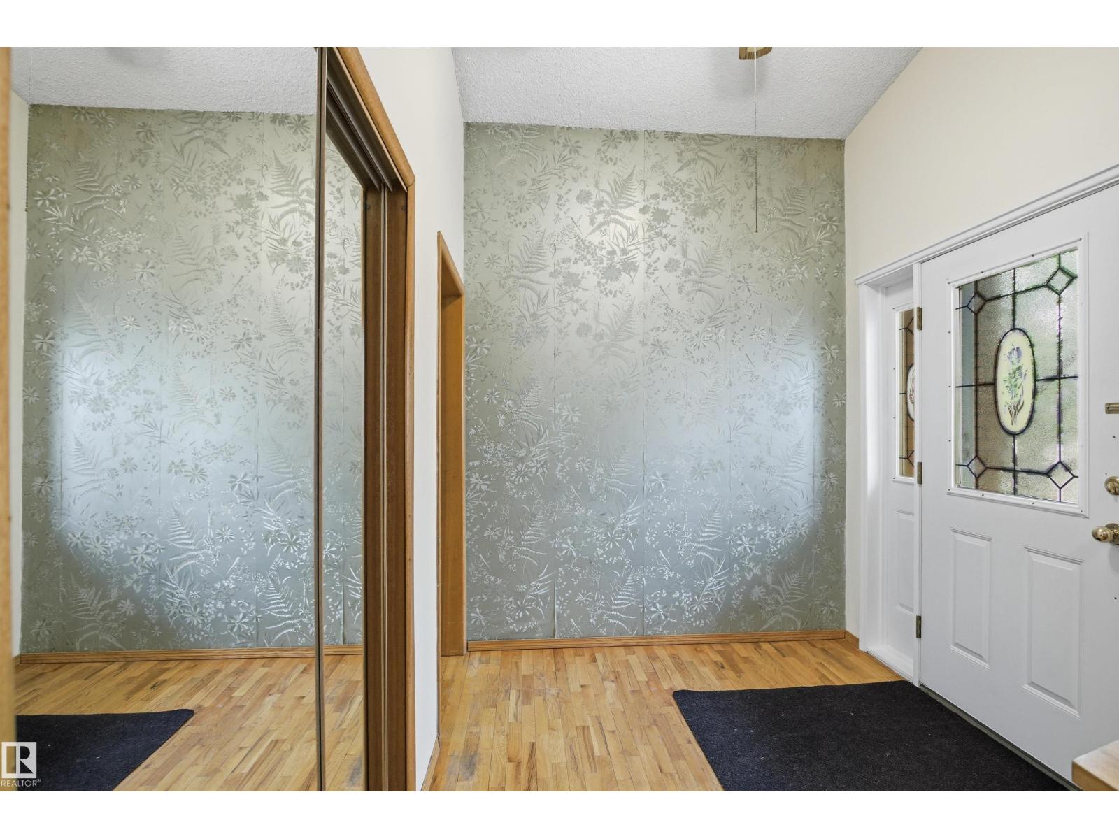 6820 98 AV NW - Image 3