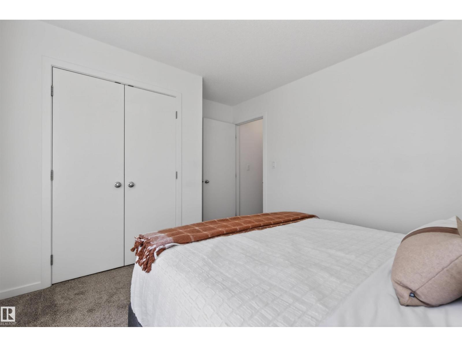 11904 45 ST NW - 20