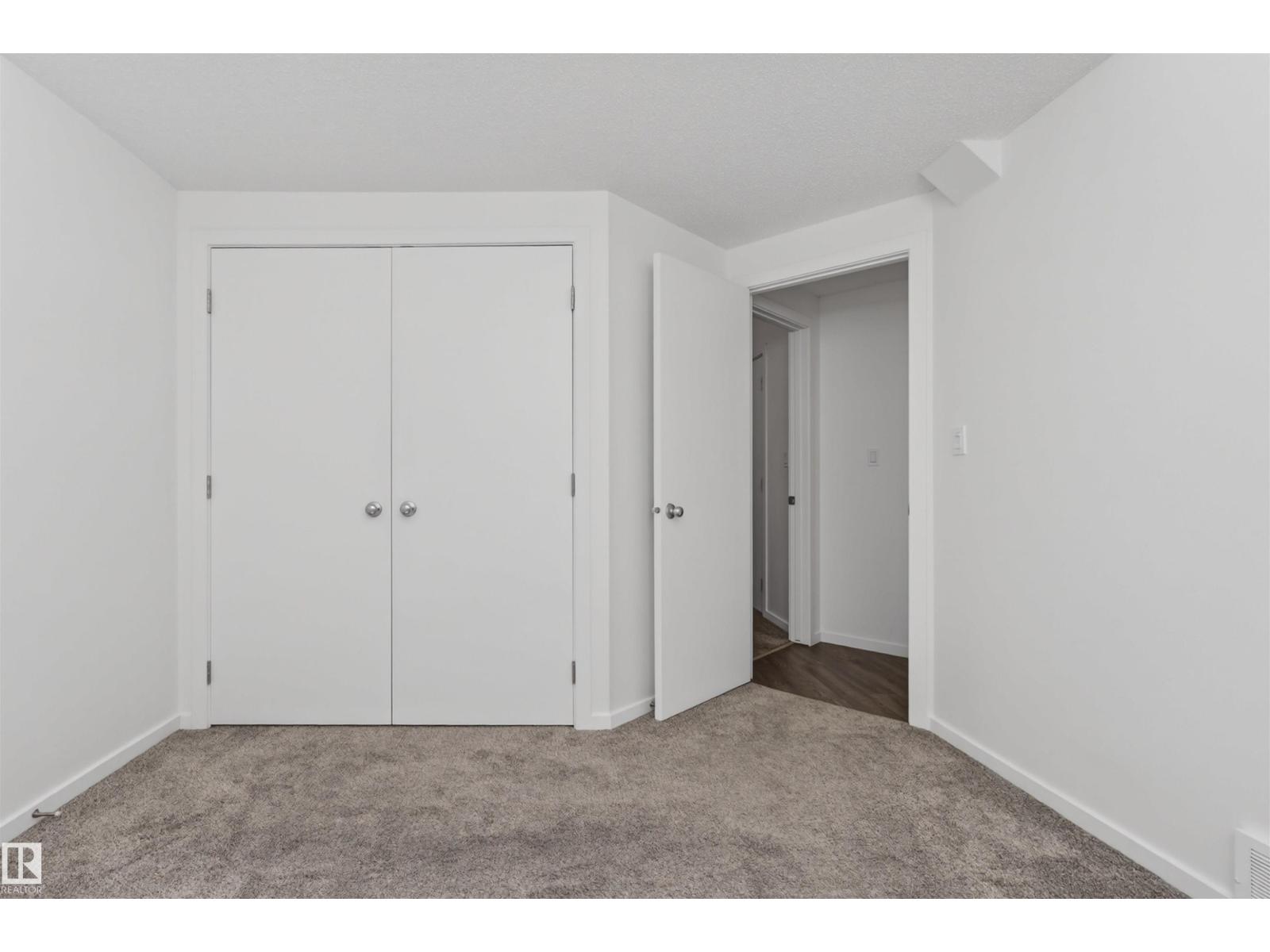 11904 45 ST NW - 29