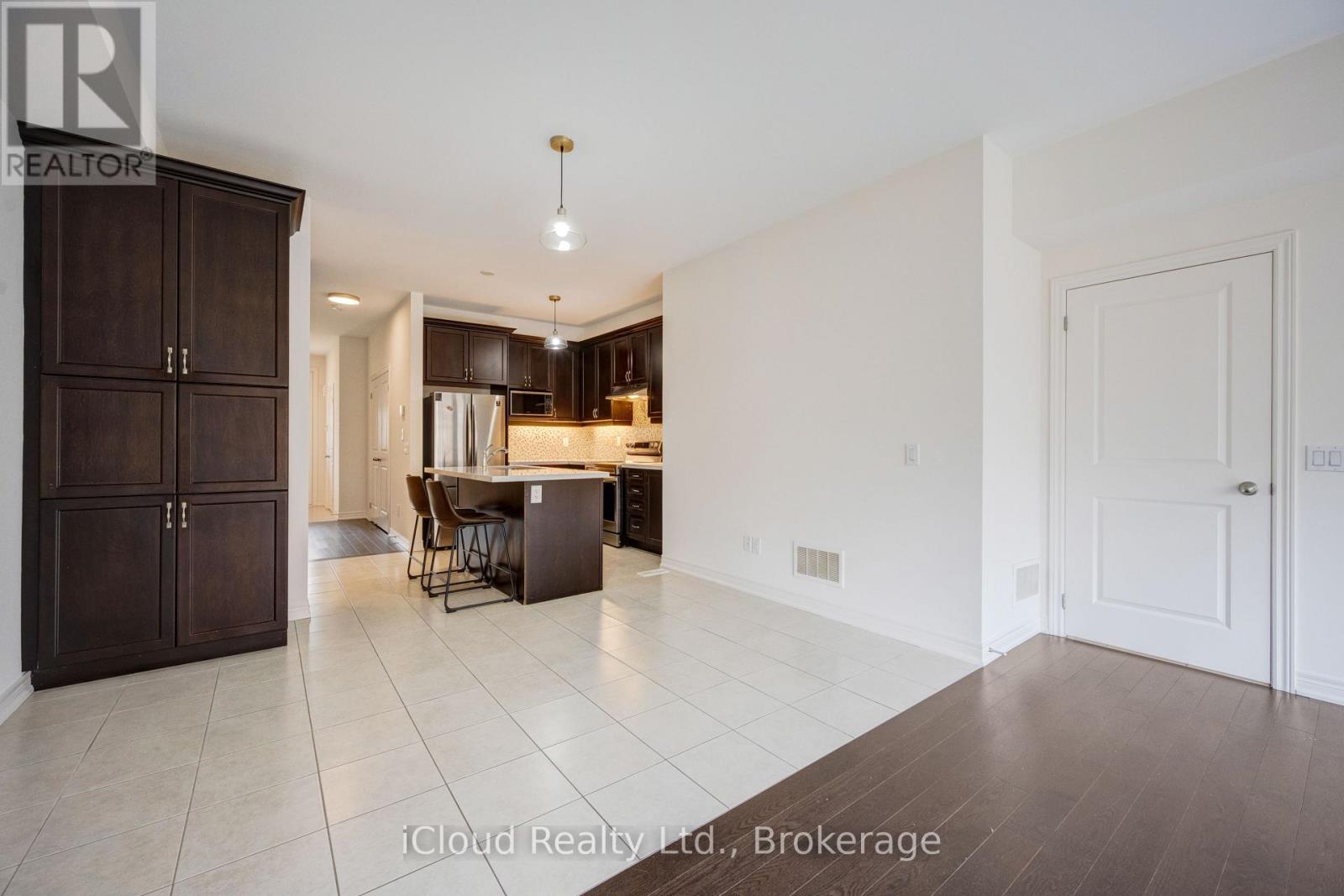 40 FRESNEL ROAD - 8
