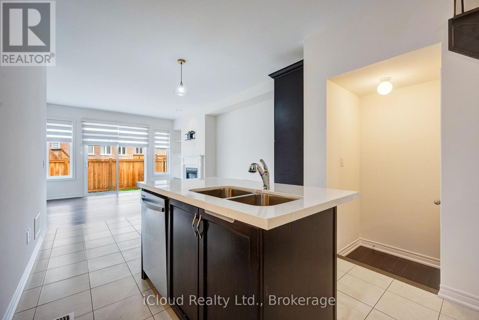 40 FRESNEL ROAD - 9