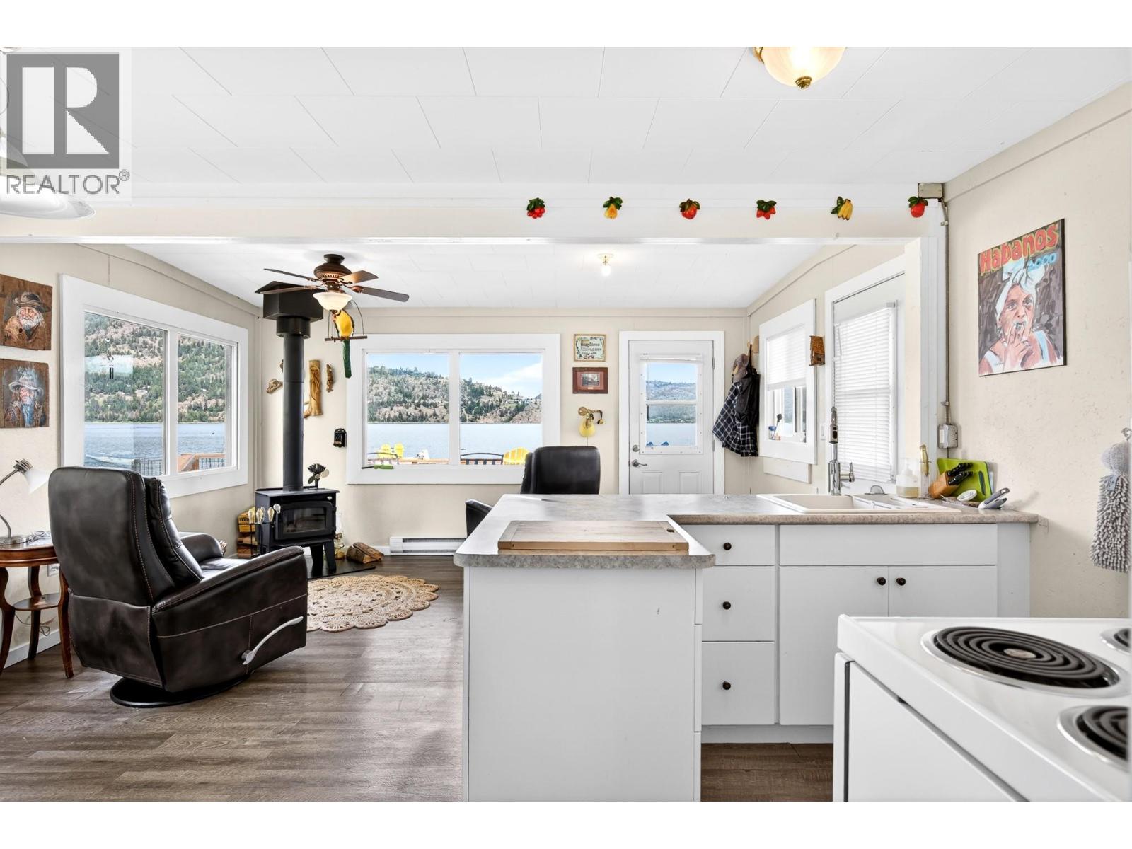 3 Saskatoon Road - 22