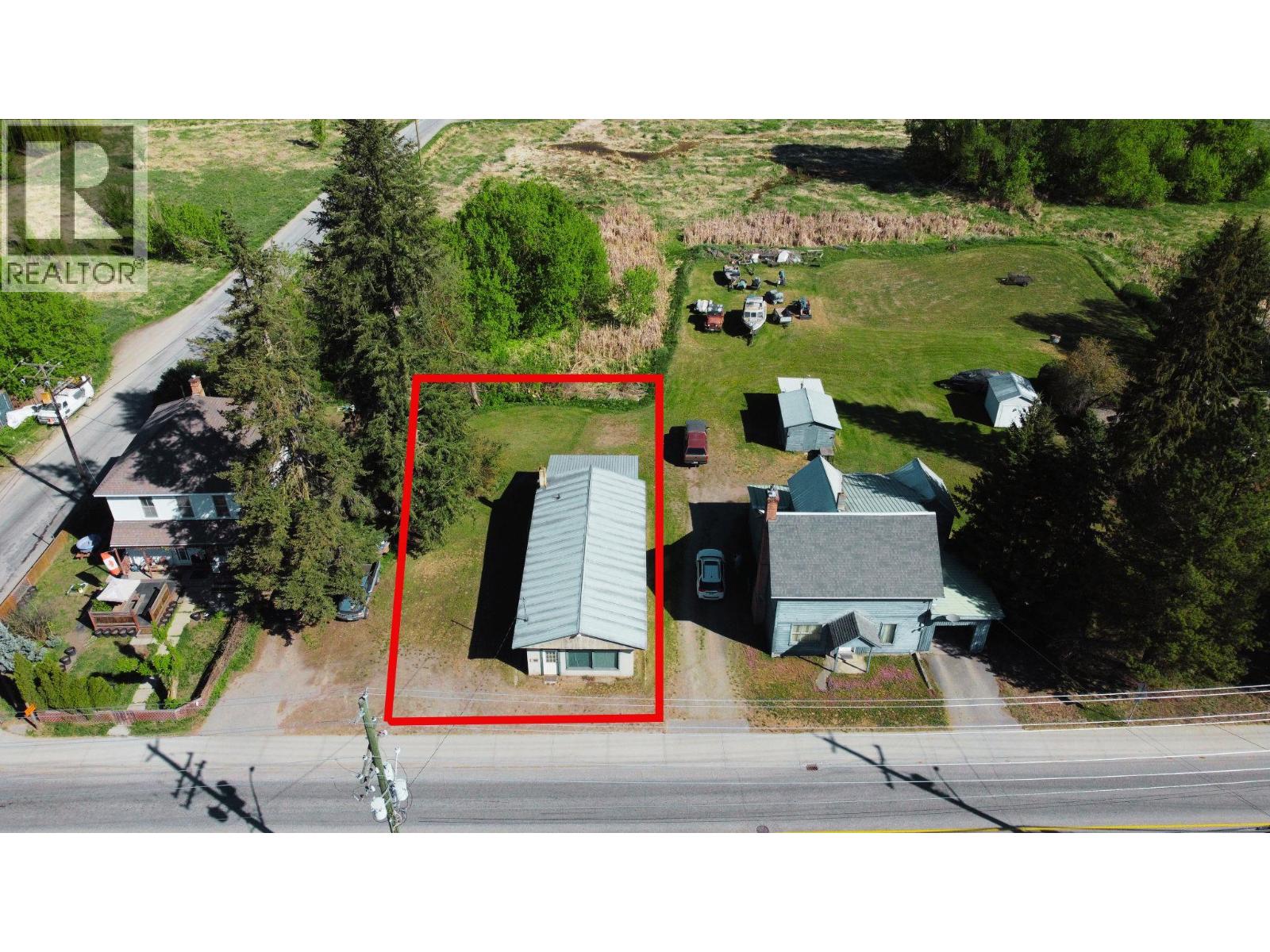 2570 Wood Avenue - main photo
