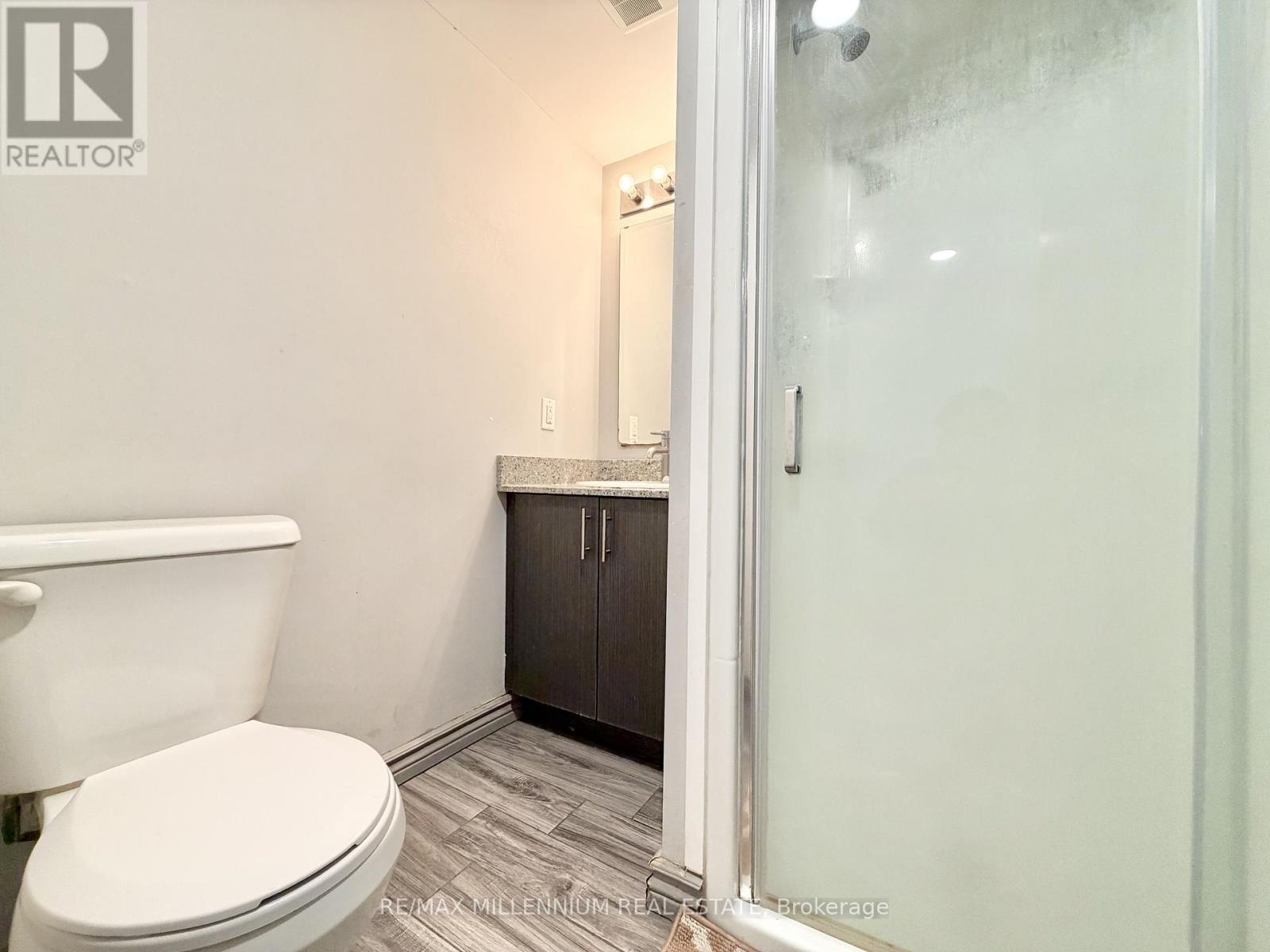 #F210 275 LARCH STREET - 8