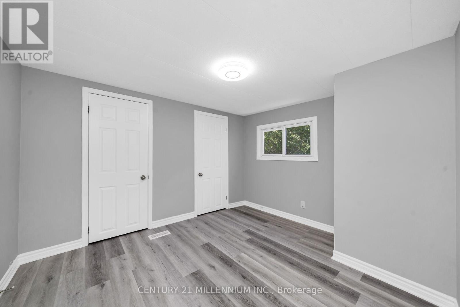 17 CEDAR LANE - 11