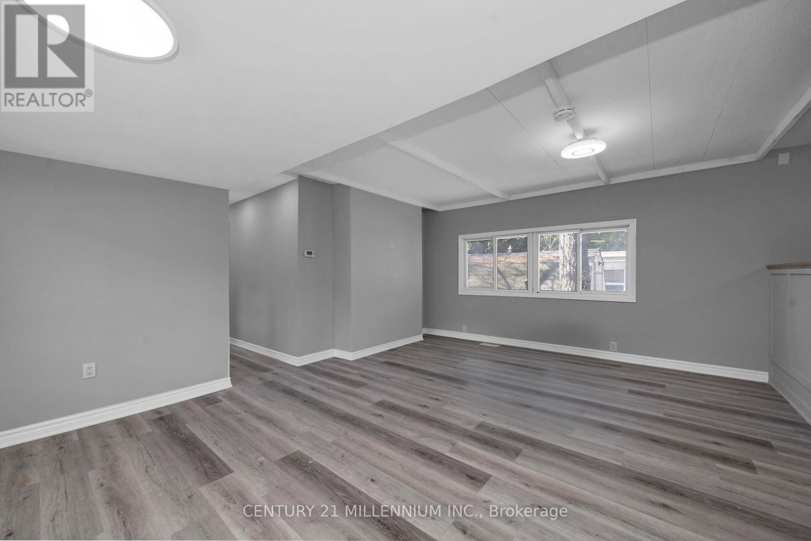 17 CEDAR LANE - 18