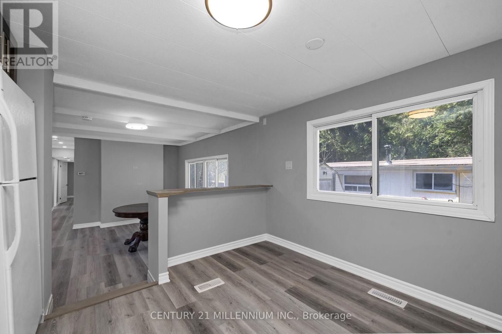 17 CEDAR LANE - 8