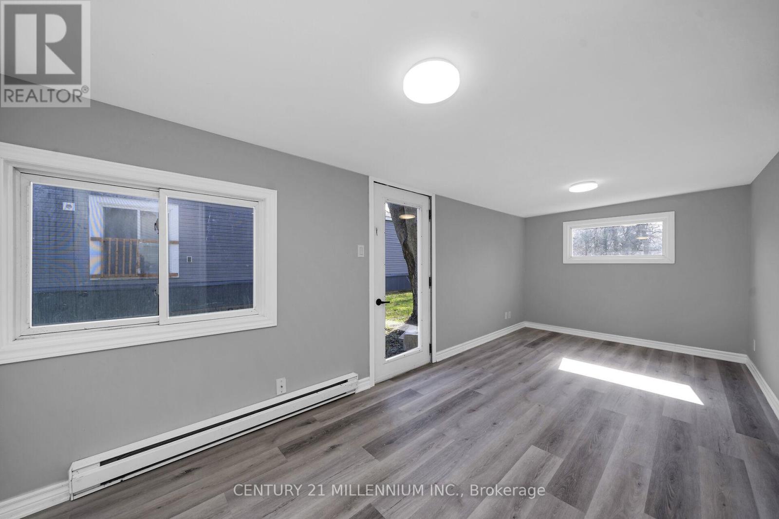 17 CEDAR LANE - 9