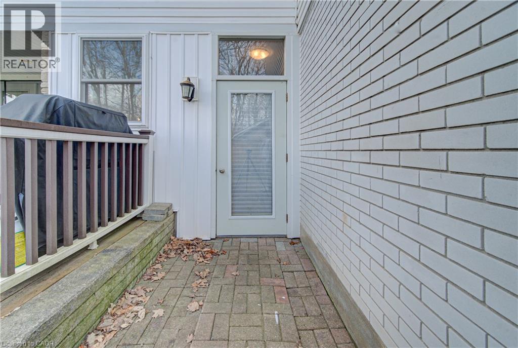 298 FERNDALE Place - 40