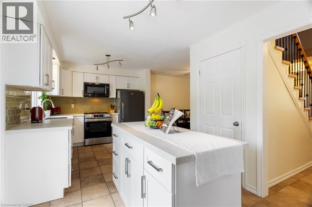 1 HILLTOP Drive, Ayr, Ontario, N0B1E0 — Photo 13