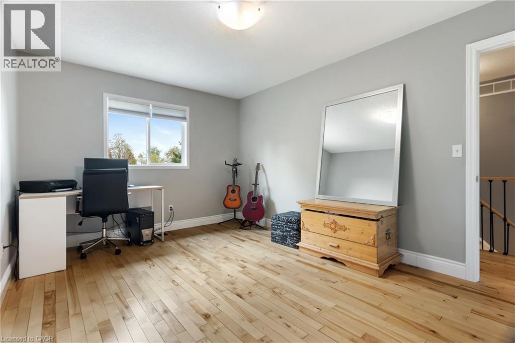 1 HILLTOP Drive, Ayr, Ontario, N0B1E0 — Photo 9