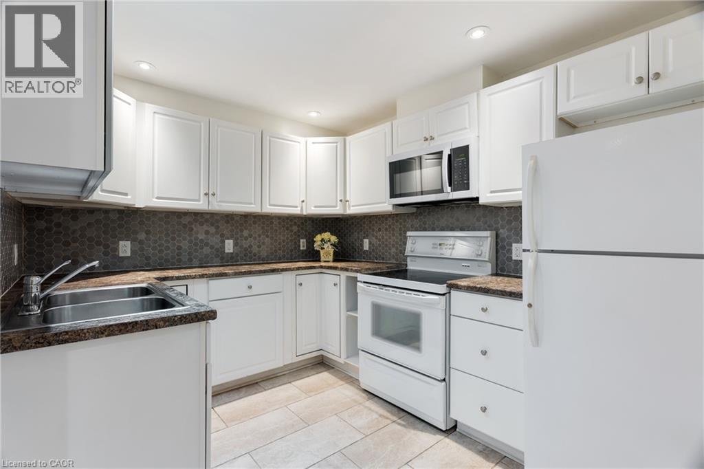 1 HILLTOP Drive, Ayr, Ontario, N0B1E0 — Photo 15