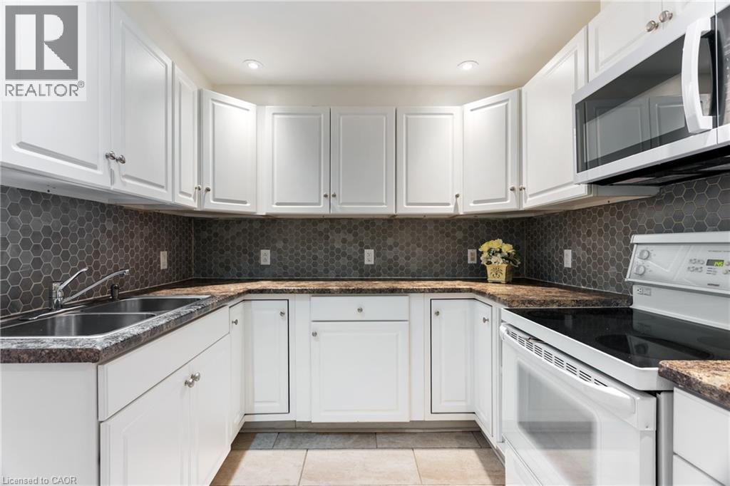 1 HILLTOP Drive, Ayr, Ontario, N0B1E0 — Photo 41