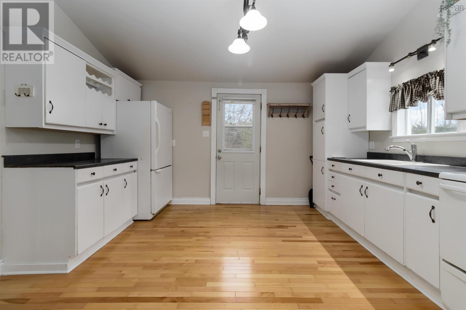 186 Old Kettle Road - 9