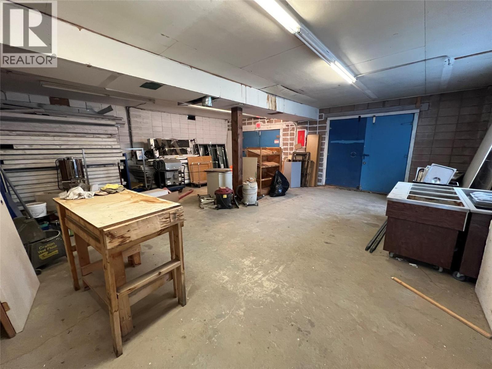 Other for Sale in Creston – 116 NORTHWEST Boulevard, Creston - Image 4