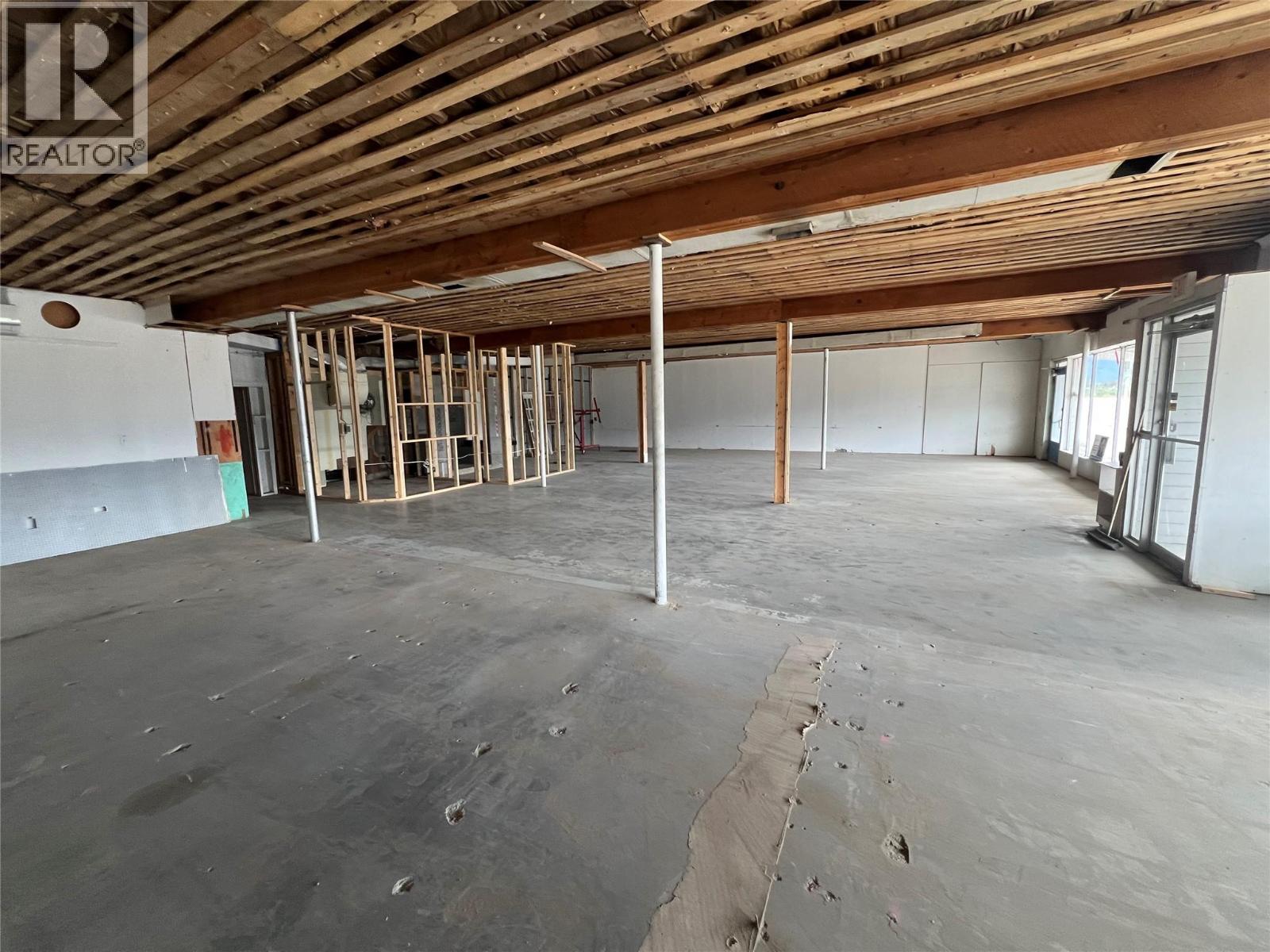 Other for Sale in Creston – 116 NORTHWEST Boulevard, Creston - Image 3