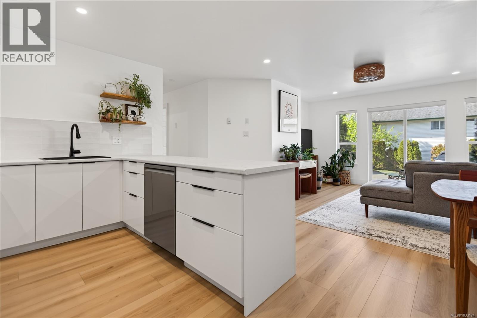 104 4699 Alderwood Pl, Courtenay