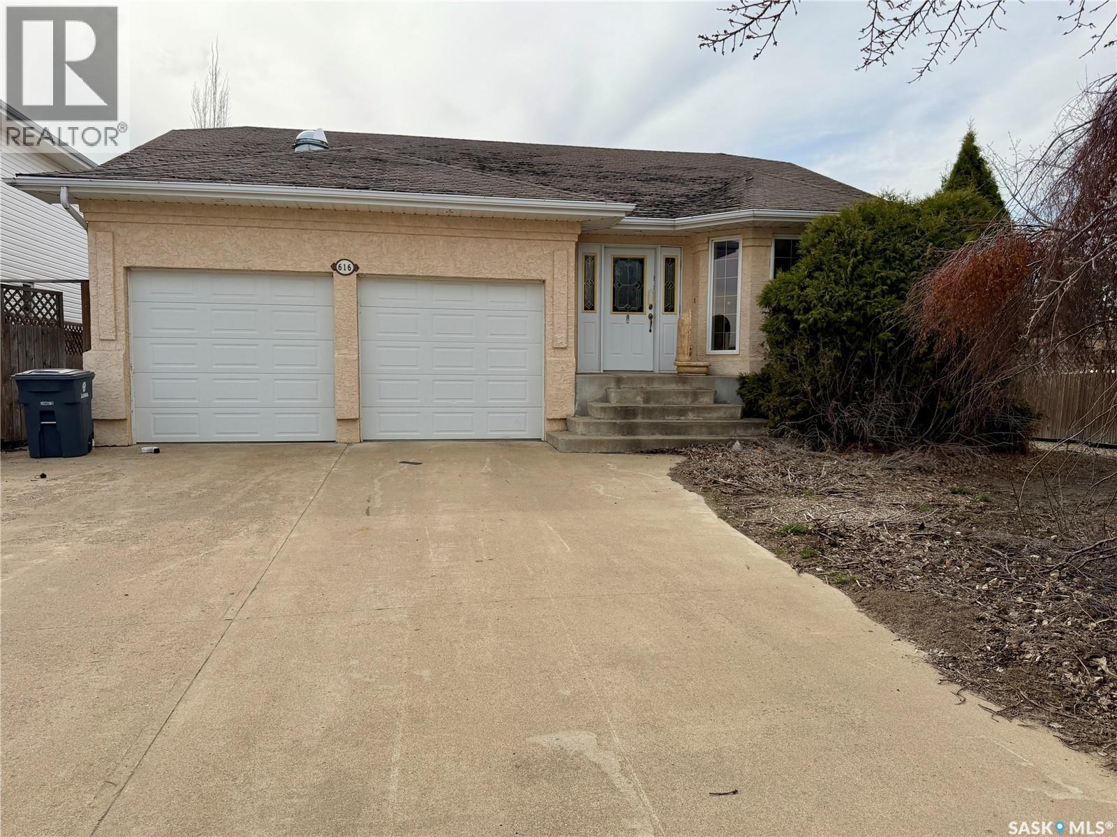 616 3rd STREET E - 1