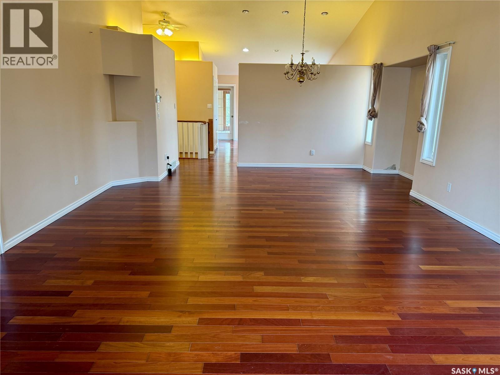 616 3rd STREET E - 15