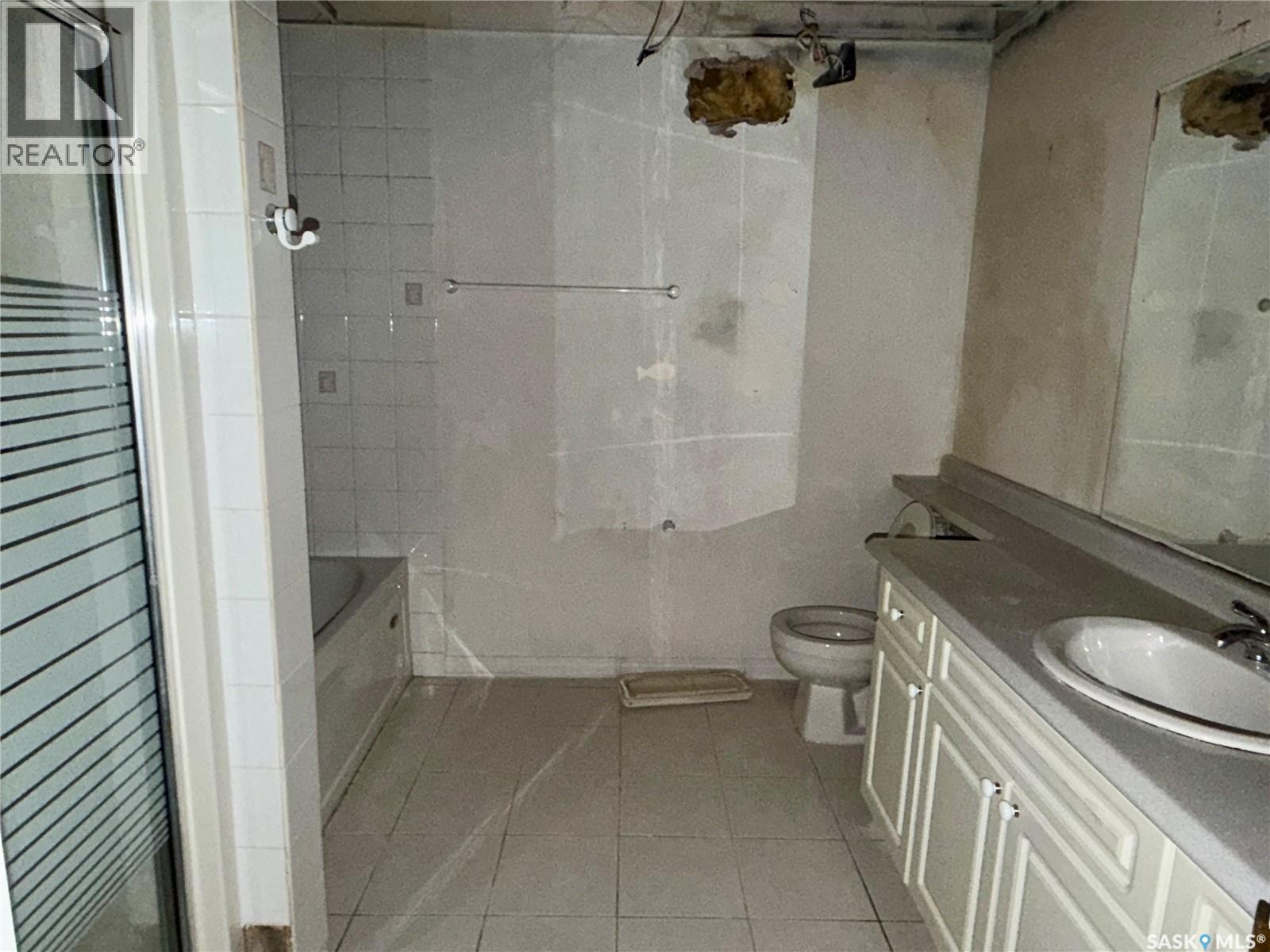 616 3rd STREET E - 28