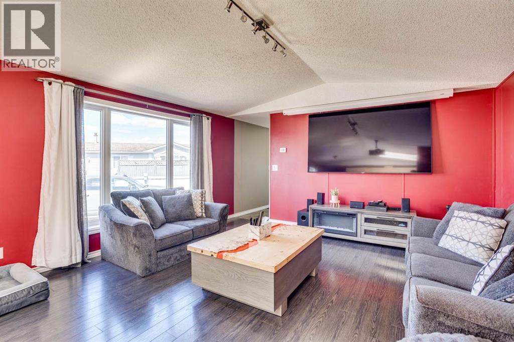 123 Hunter Place, Fort McMurray
