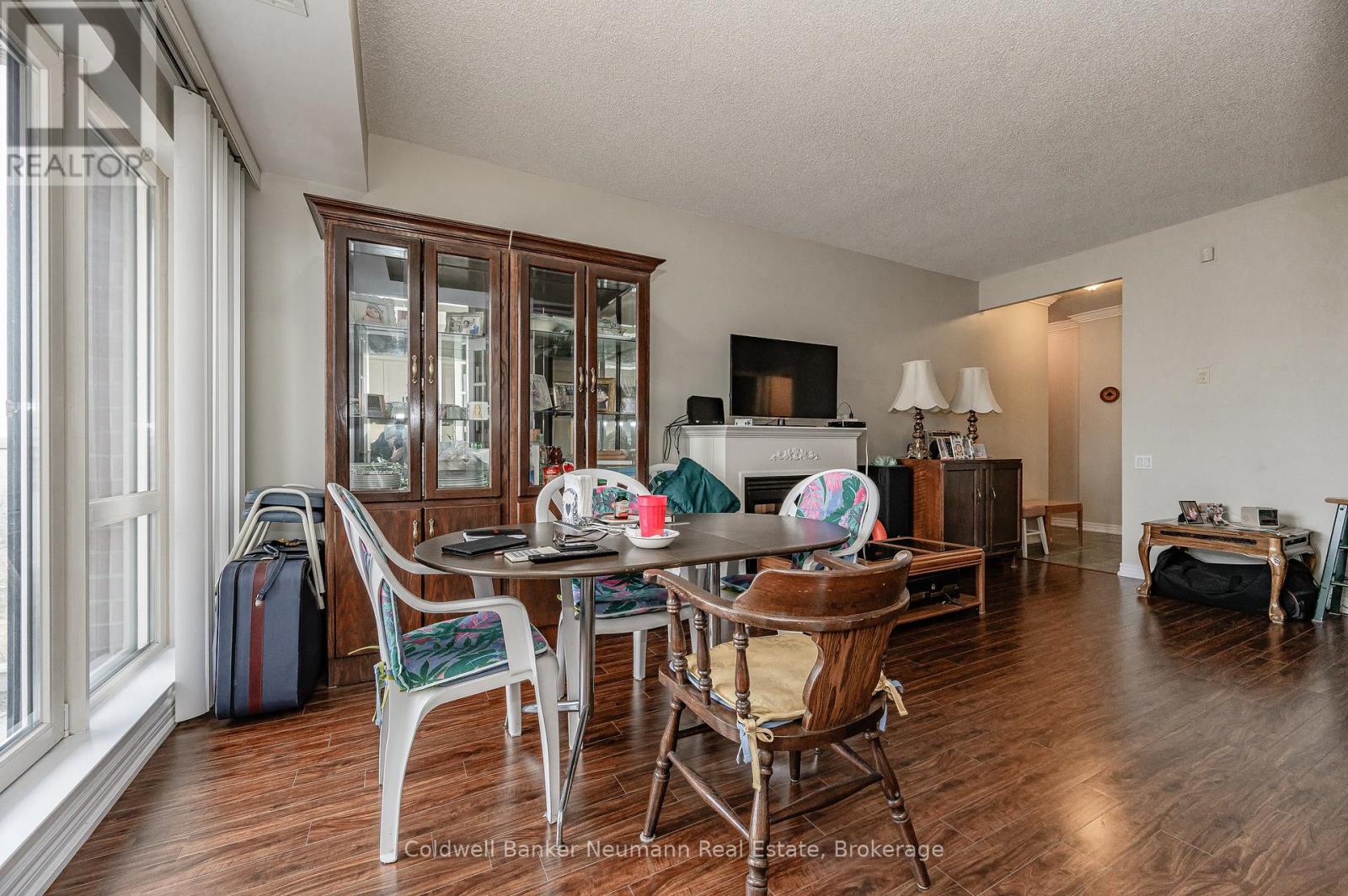 #409 60 OLD MILL ROAD - 9