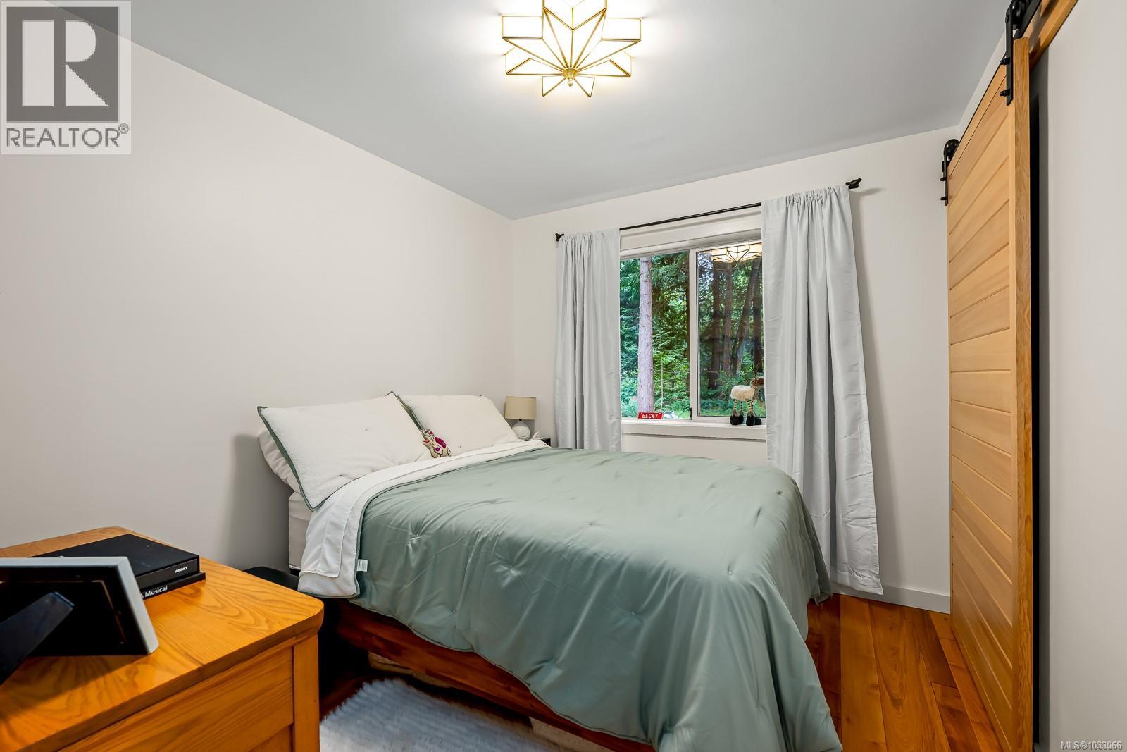 1677 Baikie Rd - 15
