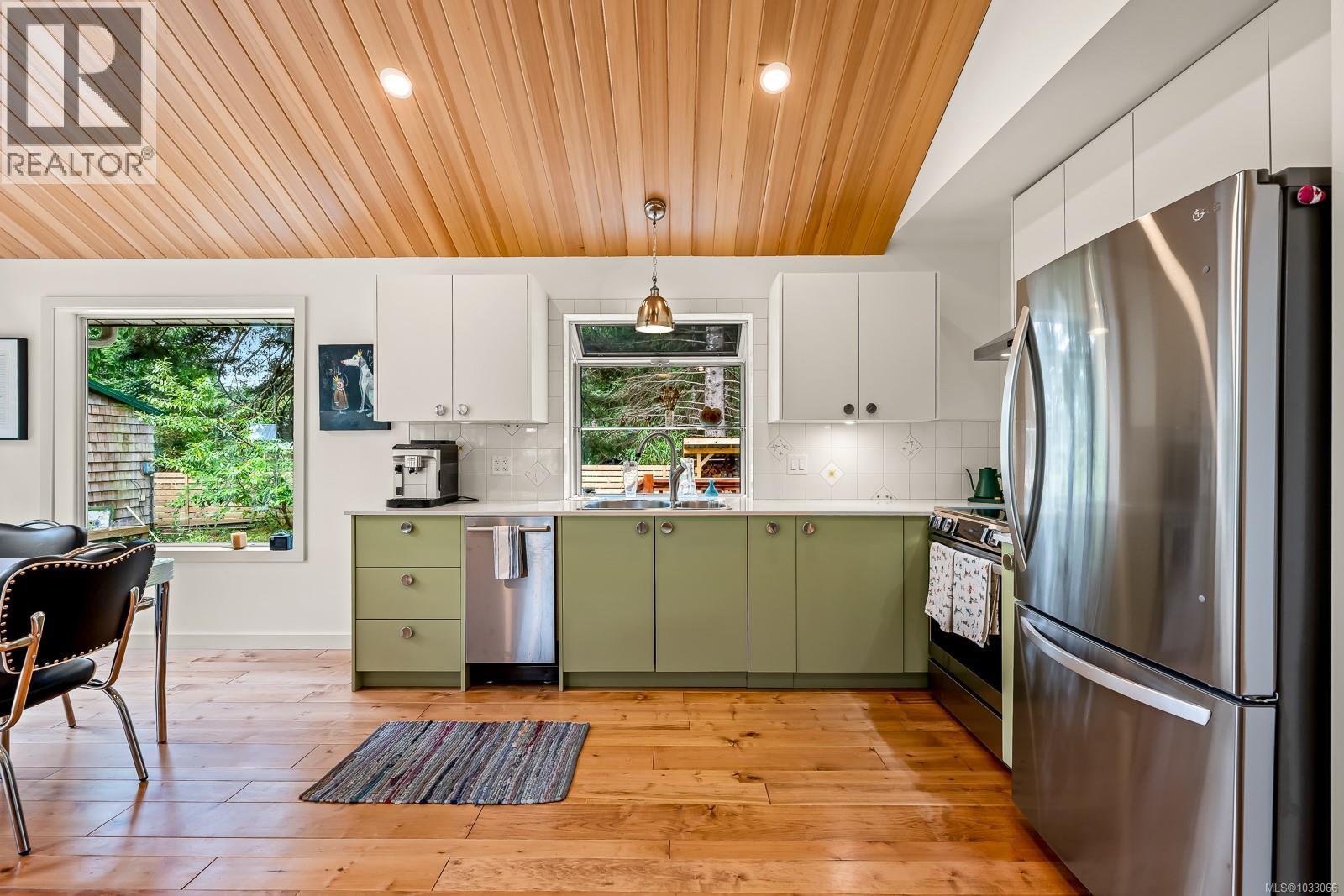 1677 Baikie Rd - 7