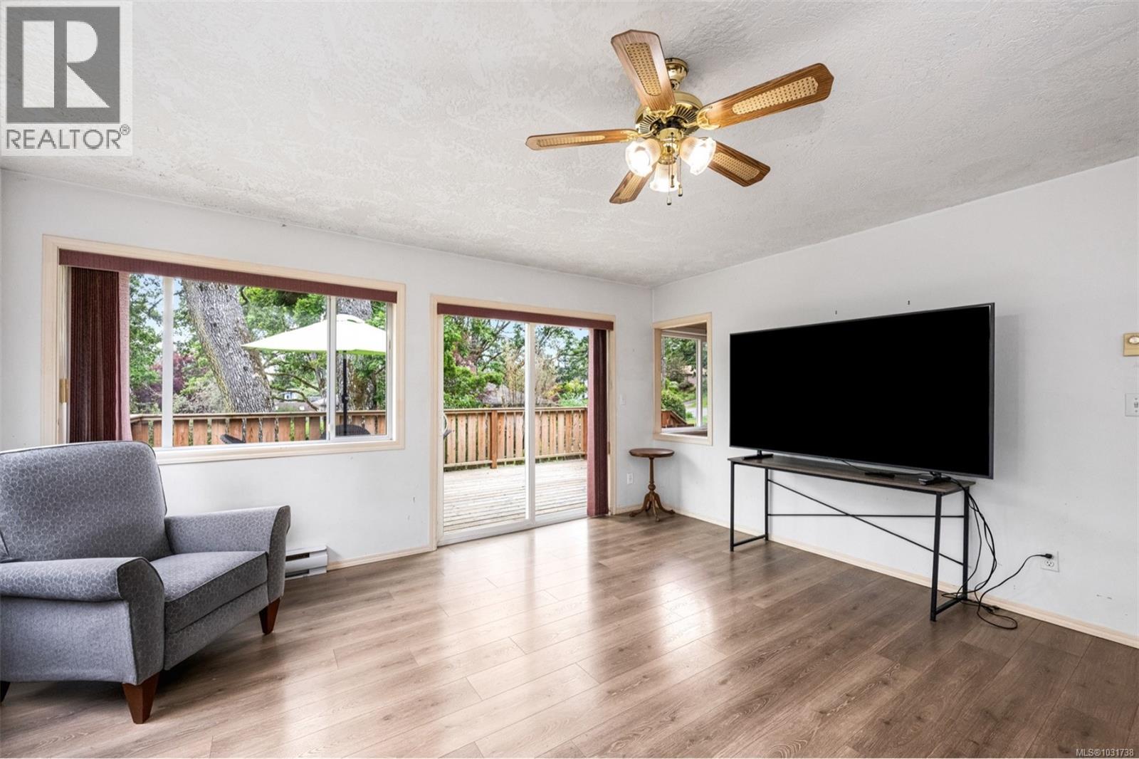  3517 Doncaster Drive, Saanich
