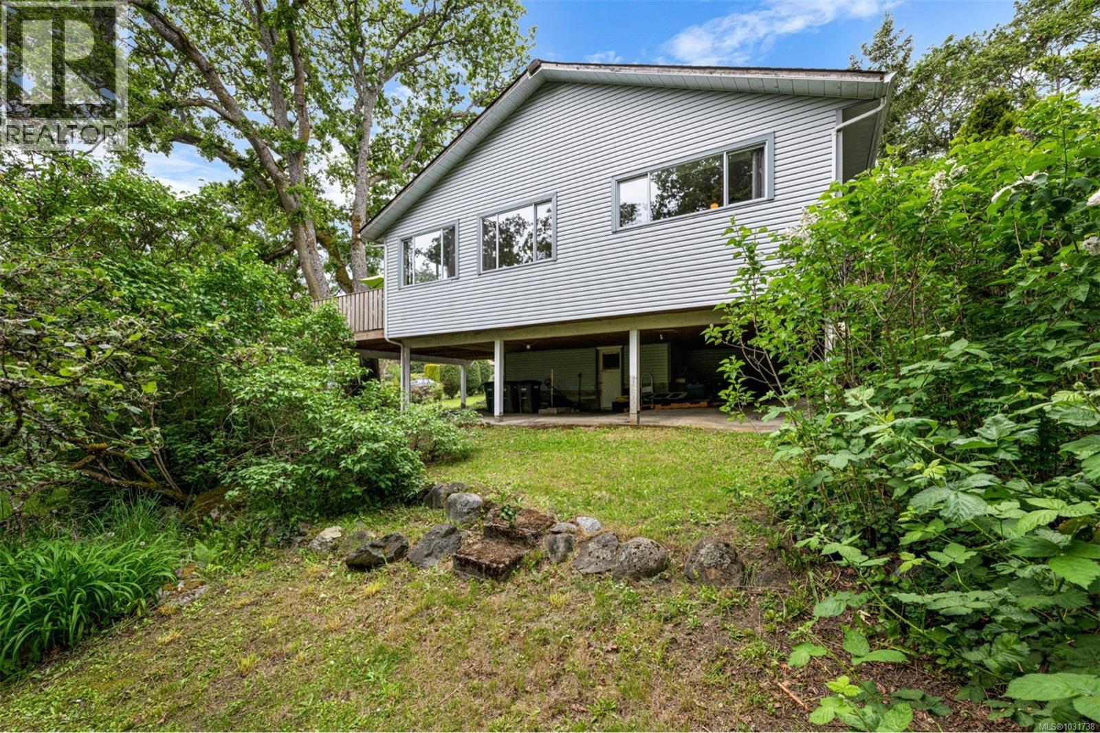  3517 Doncaster Drive, Saanich
