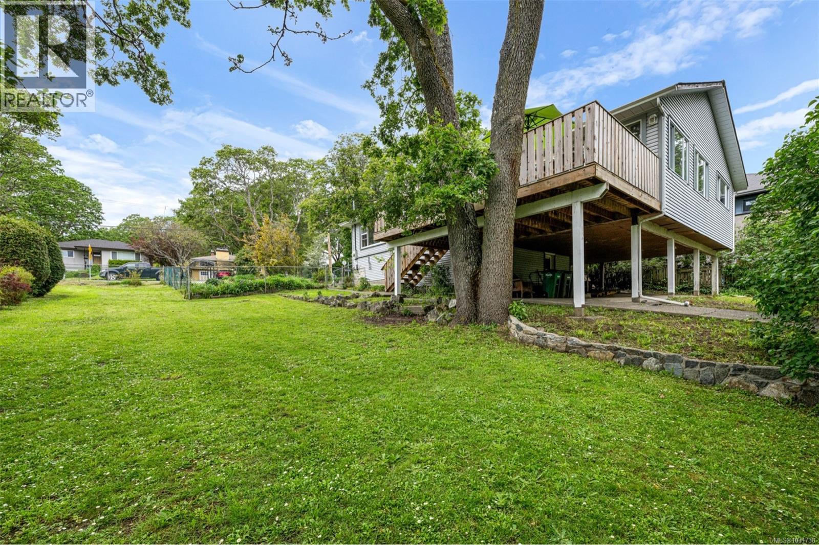  3517 Doncaster Drive, Saanich