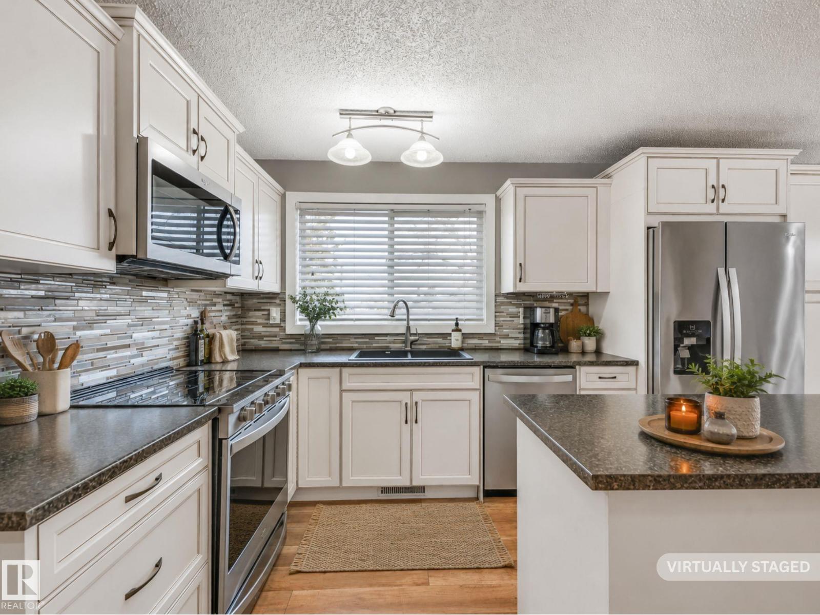 32 Manor DR - 27