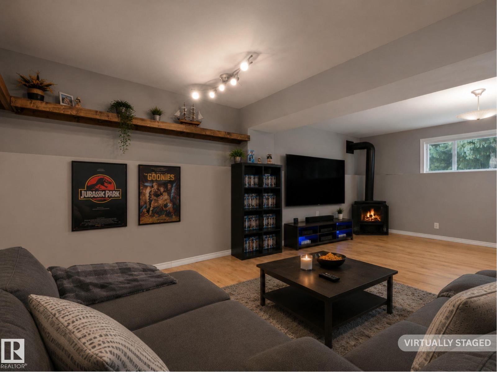 32 Manor DR - 46