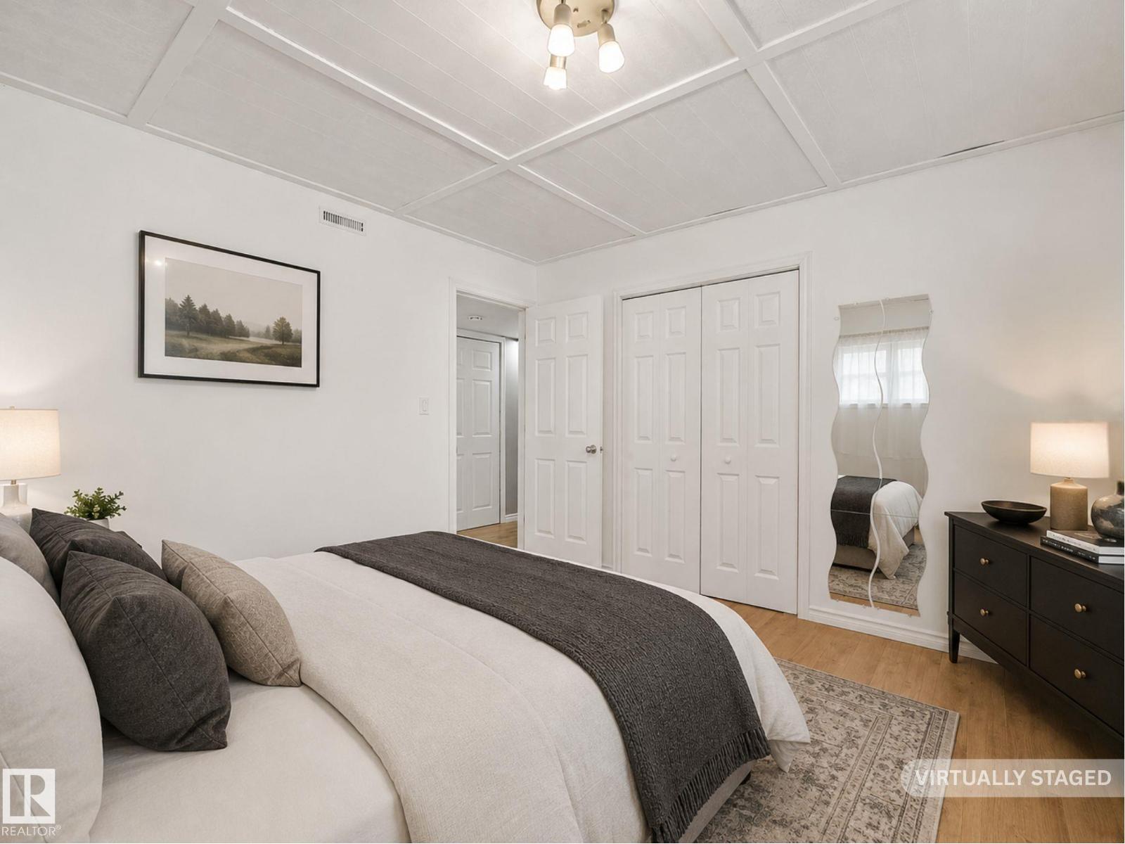 32 Manor DR - 54