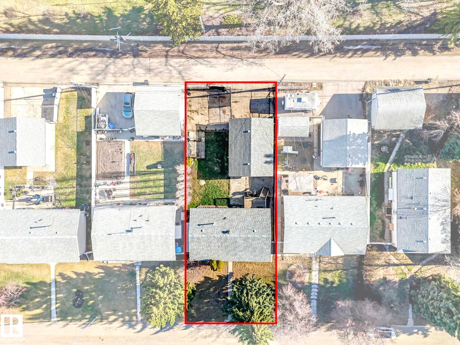 32 Manor DR - 64